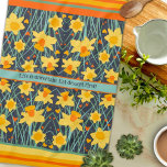 Fun Yellow Daffodils Individuelle Name oder Quote  Geschirrtuch<br><div class="desc">Chic Personalisierte florale Daffodil Muster Modernes Küchentuch. Diese farbenfrohen Küchenhandtücher sind perfekt, um Ihrer Küche einen farbenfrohen Pop zu verleihen. Machen Sie sie einzigartig, indem Sie Ihren Namen oder Ihr Lieblings-Zitat hinzufügen. Ob Sie ein erfahrener Koch oder ein aufstrebender Zuhause-Koch sind, diese Handtücher sind der ideale Begleiter für kulinarische Abenteuer....</div>