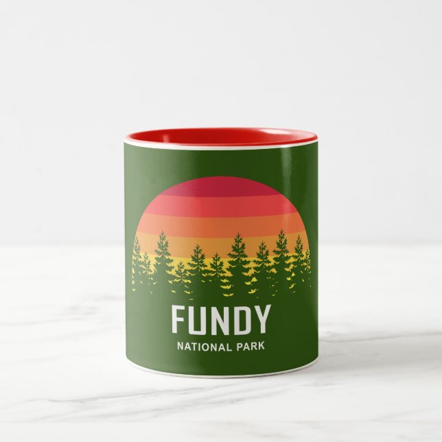 Fundy National Park Zweifarbige Tasse (Mittel)
