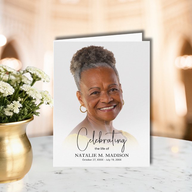 Funeral Memorial Photo Folded Dankeskarte (Funeral memorial folded thank you cards with a photo on the front and a message printed inside)