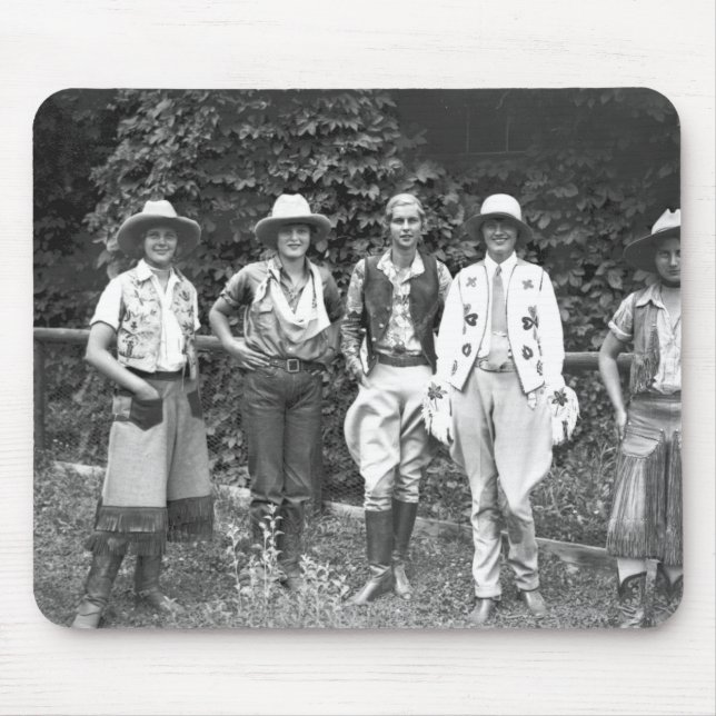 Fünf Frauen auf der Ranch Mousepad (Vorne)