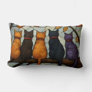 Fünf Katzen auf einem Baumzweig im Buntglasstil Lendenkissen