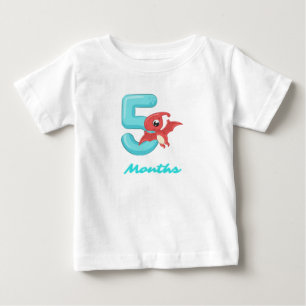 Fünf Monate süßes Dinosaurier-Baby-T-Shirt Baby T-shirt