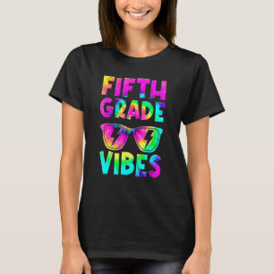 Fünfte Gefärbte Krawatte von Vibes bis zur Schule T-Shirt