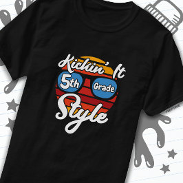 Fünfte Klasse erster Tag 5. Klasse zurück zur Schu T-Shirt