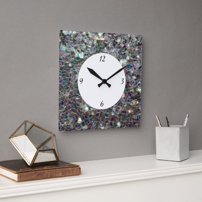 Funkelnd farbiges Silbermosaik mit Zahlen Quadratische Wanduhr (Büro)