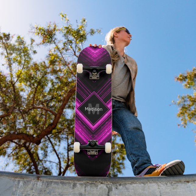 Funkelnd metallisches, heißrosa, Zickzack Monogram Skateboard (Außenbereich 1)