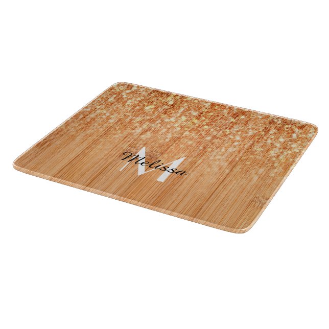 Funkelnd orangefarbener Bambusprint Monogram Schneidebrett (Ecke)