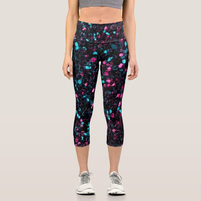 Funkelnd-rosa-blaue Mosaik-Glitzer Glitzern Capri Leggings (Vorderseite)