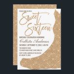 Funkelnd White Gold Glitzer Dress Sweet 16 Einladung<br><div class="desc">Diese luxuriöse, funkelnd und glamouröse 16 . Geburtstag Geburtstagsfeier ist das perfekte Design für die elegante und schicke junge Dame. Das Design ist mit einem Imitat bedruckt Gold Glitzer Meerjungfrau Prinzessin Kleid auf einem einfachen weißen Hintergrund mit goldener, individueller Typografie. Auf der Rückseite ist mädchenhaftes und hübsches goldquadratisches Glitzer-Sequenzmuster. Dieses...</div>