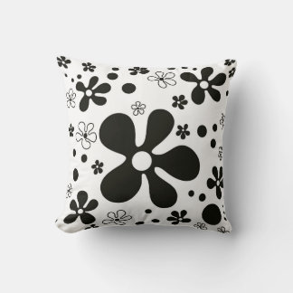 Funky Blumen in Schwarz-Weiß-Kissen Kissen