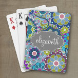 Funky Floral Muster mit Individuelle Name - grau Spielkarten<br><div class="desc">Modernes und stilvolles Design für jede Frau oder beruflich. Ein niedliches und trendiges Design für Frauen. Wenn Sie Dinge verschieben müssen,  klicken Sie auf die Schaltfläche Anpassen,  um Änderungen vorzunehmen.</div>