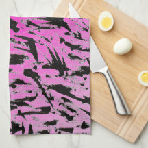 Funky Neon Pink und Black Print