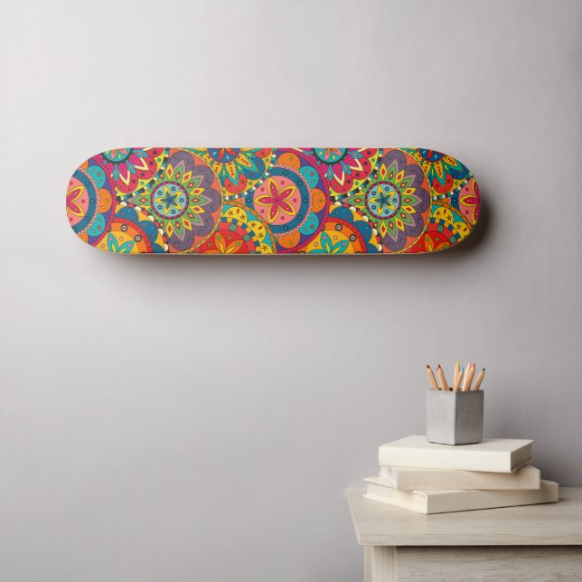 Funky Retro Colorful Mandala Pattern Skateboard (Wandkunst (Horz))