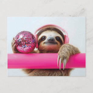 Funky Sloth mit rosa Kopfhörer und Diskothek Postkarte