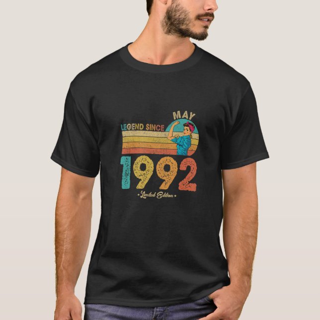 Funny 30th Birthday Mai 1992 Legend Seit 1992 30 T-Shirt (Vorderseite)