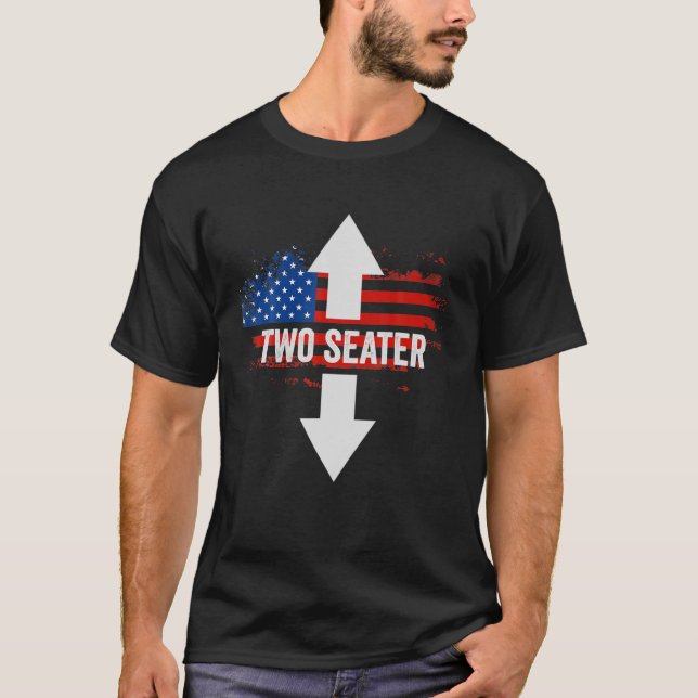 Funny 4. Juli Spaß Zwei Seater US-Flagge T-Shirt (Vorderseite)