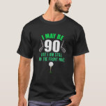 Funny 90th Golf Birthday 90 Year Old Birthday Golf T-Shirt<br><div class="desc">Herzlichen Glückwunsch zum 90. Geburtstag Shirt für Männer, glückliches 90. Geburtstagsfest für Frauen. Phantastisches Golf- und Golfspieleisen Grafik-Design mit Spaß Witz Redewendungen zitiert Geburtstag T-Shirt Kleidung. Grosser Golf-Liebhaber, begeisterter Golfer im Alter von 90 Jahren Golf Geburtstagsgeschenke. Perfektes einzigartiges 90 Jahre altes Golf-Geburtstags-Shirt für Papa Mama, Ehemann Ehefrau, Opa Oma. Das...</div>