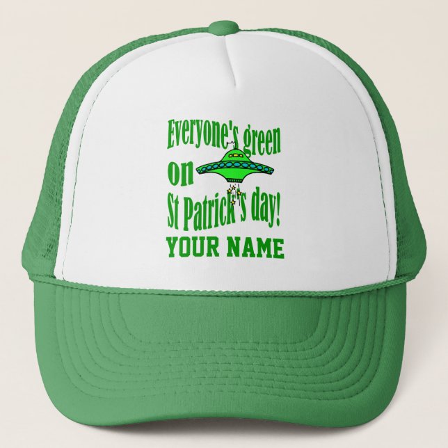 Funny Alien Cartoon St Patrick's Truckerkappe (Vorderseite)