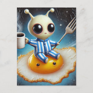 Funny Alien on a Fried Ei in Space Postkarte