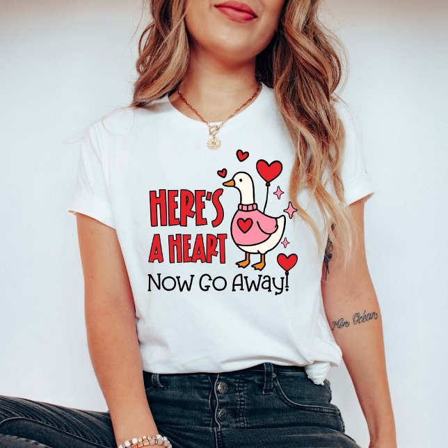 Funny Anti-Valentine Goose Heart Balloon T-Shirt (Von Creator hochgeladen)