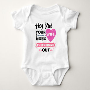 Funny baby boy bro Ehefrau Strampler