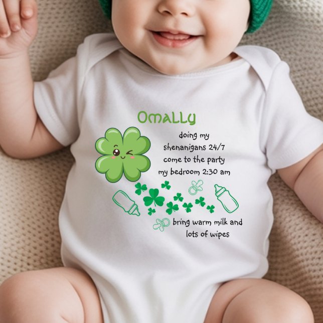 Funny Baby Quote Green Clover St Patricks Strampler (Von Creator hochgeladen)