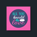 Funny Backknead Liebe Typografie Trendfarbe Leinwanddruck<br><div class="desc">Bunte Typografie mit Retro und lebhaften Farben. Die sonnigen Punts und Zitate über Essen,  Kochen,  Backen und Essen. Perfekte Dekoration für Ihre Küche,  Ihr Abendessen,  Café,  Bäckerei oder Restaurant. Die Hintergrundfarbe (Kreis und Quadrat) ist über das Design Tool anpassbar.</div>