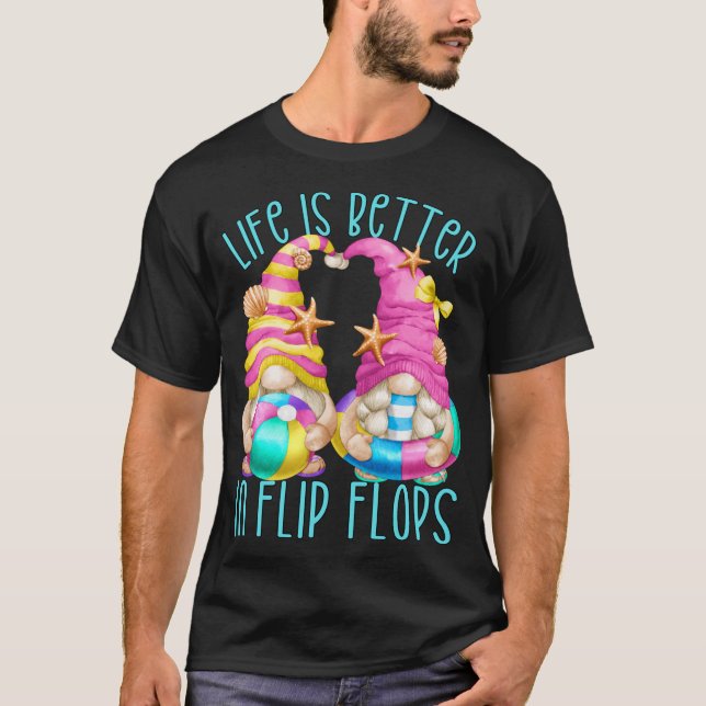 Funny Beach ist besser in Flip Flops T-Shirt (Vorderseite)