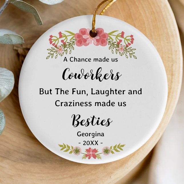 Funny bestie coworker floral wreath personalized keramik ornament (Von Creator hochgeladen)