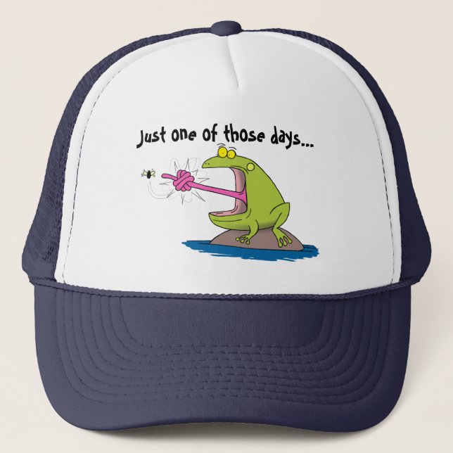 Funny Big Green Frosch mit Fliegenfliege Cartoon Truckerkappe (Vorderseite)