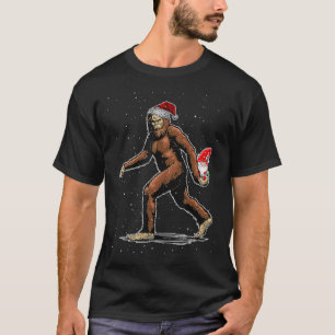 Funny Bigfoot Holding Gnome Kostüm Merry Christma T-Shirt