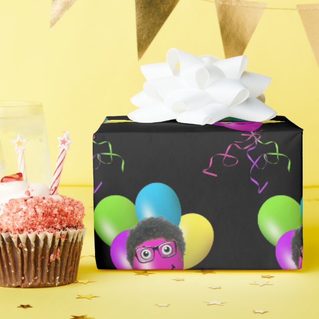 Funny Birthday Balloon Face on Black Geschenkpapier (Geburtstagsparty)