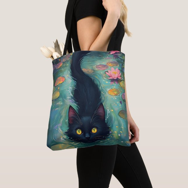 Funny Black cat is swimming  Tasche (Von Nahem)