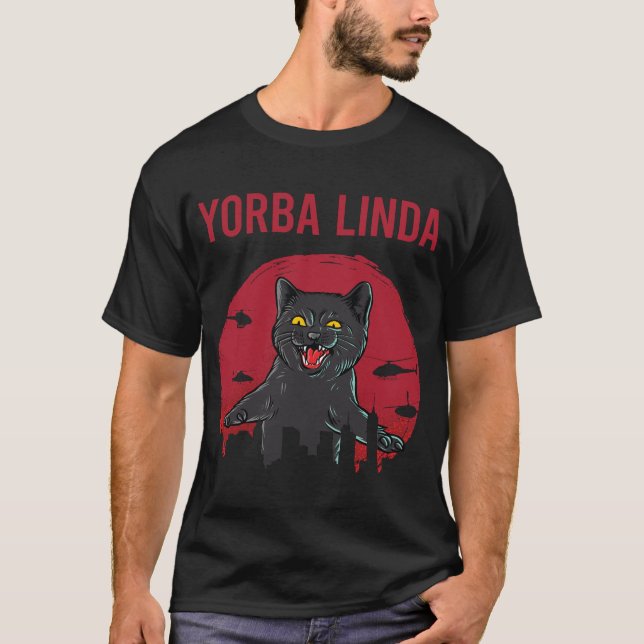 Funny Black Cat Yorba Linda T-Shirt (Vorderseite)