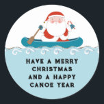 Funny Canoe Christmas Classic Round Sticker<br><div class="desc">Funny Weihnachtsgeschenk Sticker,  Gastgeschenke oder Umschlag Aufkleber mit Cartoon Santa Claus Camper in einem Kanu- oder Kajakdesign und amüsant Linie.</div>