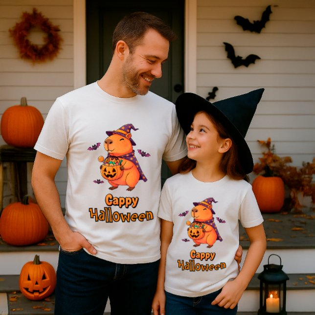 Funny Capybara "Cappy Halloween" Cartoon T-Shirt (Von Creator hochgeladen)