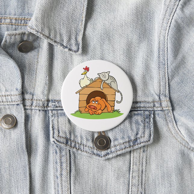 Funny Cartoon Dog Cat and Chicken on Doghouse Button (Von Creator hochgeladen)