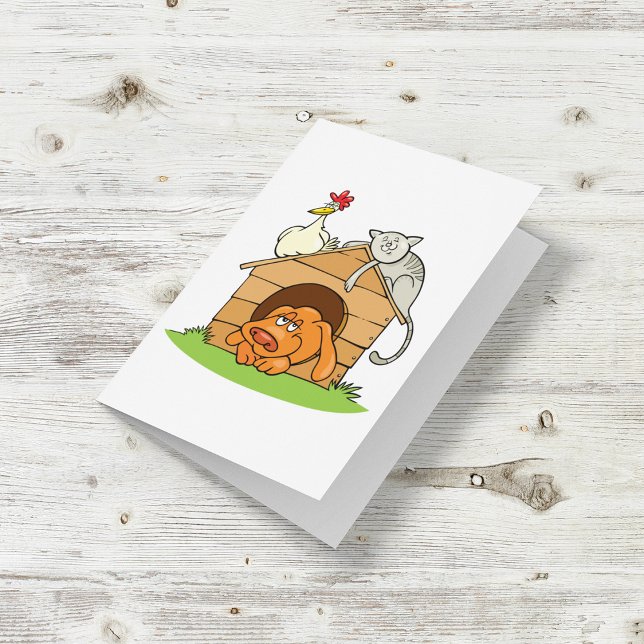 Funny Cartoon Dog Cat and Chicken on Doghouse Karte (Von Creator hochgeladen)