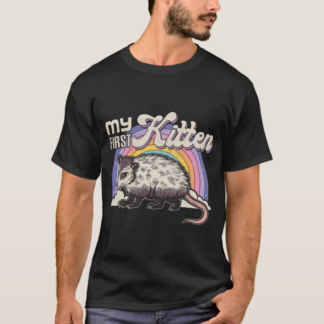 Funny Cat Possum Mein erstes Kätzchen T-Shirt (Vorderseite)