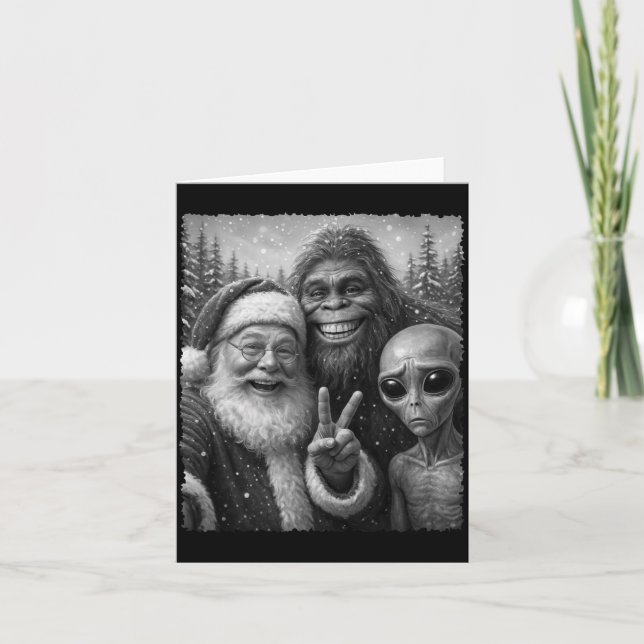 Funny Cat Santa Bigfoot Alien Christmas Selfie Tee Karte (Vorderseite)