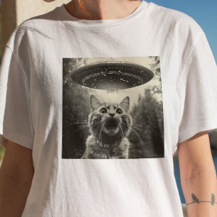 Funny Cat Selfie mit UFO T-Shirt