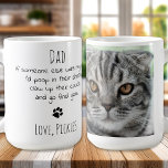 Funny Cat Vater Personalisiert Pet Foto Kaffeetasse<br><div class="desc">Überraschen Sie den Cat Vater diesen Vatertag, seinen Geburtstag oder jede Gelegenheit mit dieser super niedlichen und lustigen Hunde Papa Tasse. "Wenn jemand anderes mein Vater wäre, würde ich ihre Schuhe aufkauen, auf ihren Teppich gekackt und dich finden!" Macht ein perfektes Geschenk von der Katze ! Personalisieren Sie mit Katze...</div>