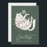 Funny Cat WeihnachtsLICHT Weihnachtsgrüße der Sais Feiertagskarte<br><div class="desc">Eine schelhafte und verspielte weiße Katze ist in rot-gelben Weihnachtslichtern verstrickt. Der Satz "Lieber Weihnachten,  ich habe es versucht" ist oben. Personalisieren Sie Ihre Daten mit dem unten stehenden Namen und mit einer persönlichen Nachricht auf der Rückseite.</div>