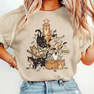 Funny Cats Christmas Tree Tangled Lights Holiday T-Shirt