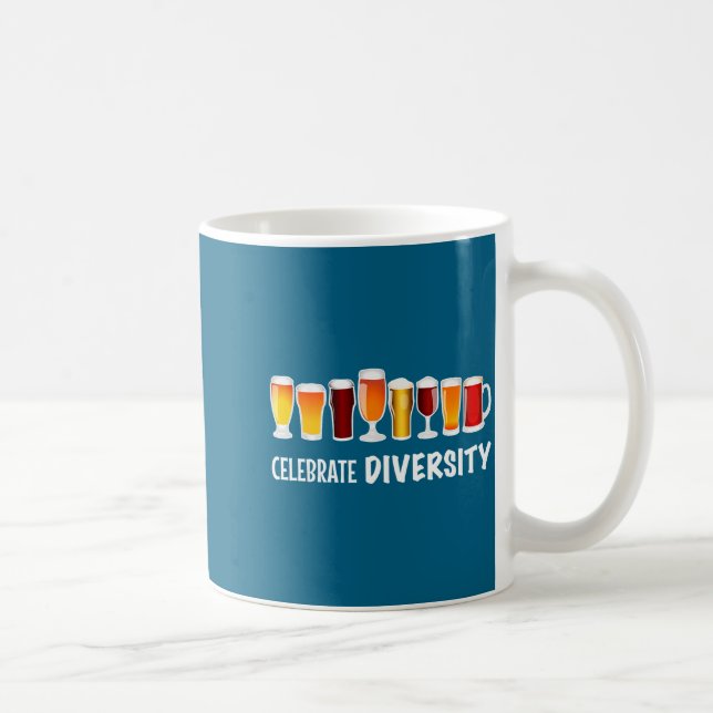 Funny Celebrate Diversity Beer Clothing For Him An Kaffeetasse (Rechts)