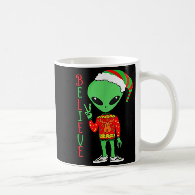 Funny Christmas Alien Ugly Sweater I Believe Santa Kaffeetasse (Rechts)