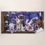 Funny Christmas Beach Handtuch<br><div class="desc">Happy Farm Animals Funny Christmas Beach Handtücher - MIGNED Painting</div>
