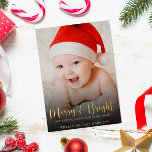 Funny Christmas New Baby Foto Geburtserklärung Folien Feiertagskarte<br><div class="desc">Diese witzige Weihnachtsankündigung ist der perfekte Weg, um Ihre neue Ankunft zu verkünden. Diese Karte verfügt über ein elegantes Goldfolienskript. Personalisieren Sie Ihre Geburt mit 1 Foto vorne und 2 Fotos auf der Rückseite zusammen mit allen Informationen zum Geburtsstatus Ihres Babys. Besuchen Sie meine Weihnachtskarten-Kollektion, um sich alle neuen Optionen...</div>