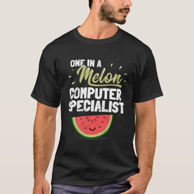 Funny Computer Specialist T-Shirt (Vorderseite)