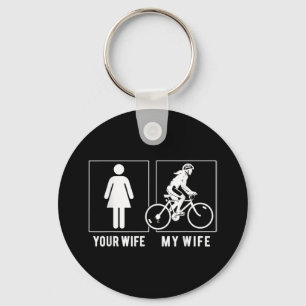 FUNNY CYCLING - IHRE EHEFRAU - MEINE EHEFRAU CYCLI SCHLÜSSELANHÄNGER